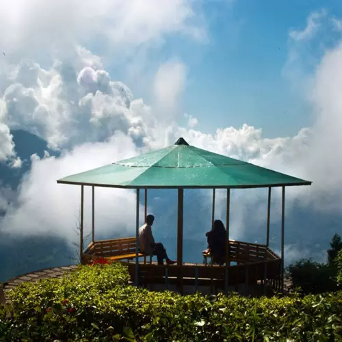 Romantic Honeymoon in Exhilarating Darjeeling