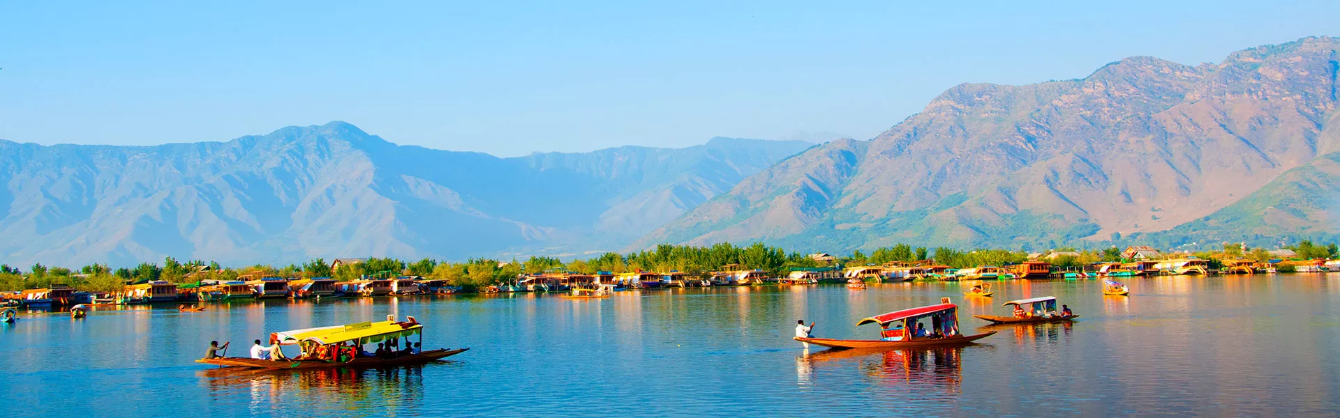 Kashmir Luxury Group Tour Package